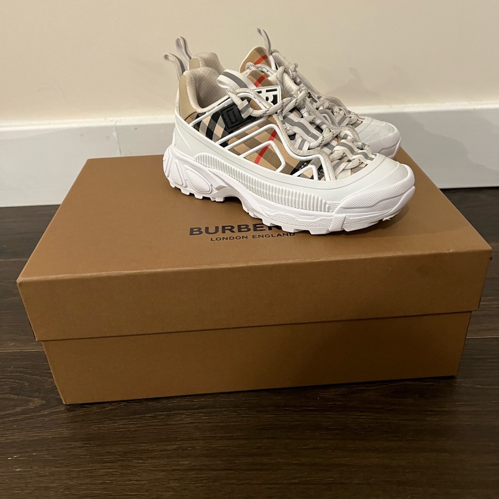 Authentic Mini Arthur Sneakers